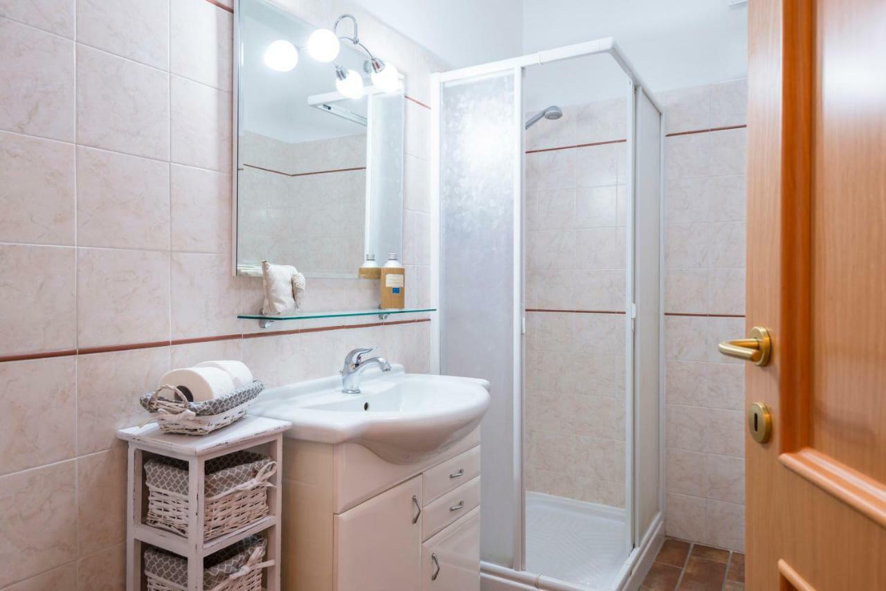 Romantic & Charming Apartment Scarlino Exteriör bild